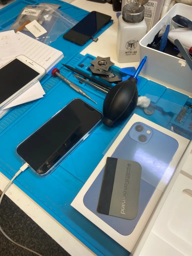 Changement d'un écran pour un IPhone 11 à Plaisance du Touch, près de Toulouse