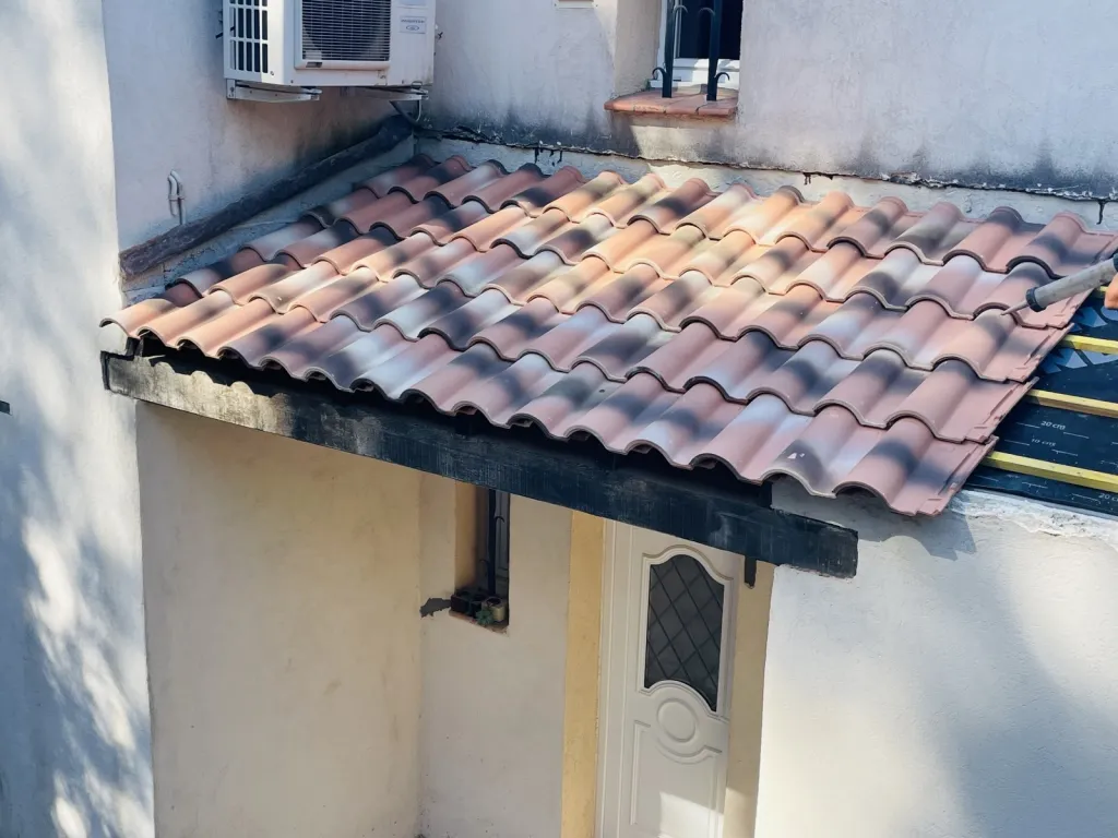 changement de tuile à Bouc-Bel-Air 13320