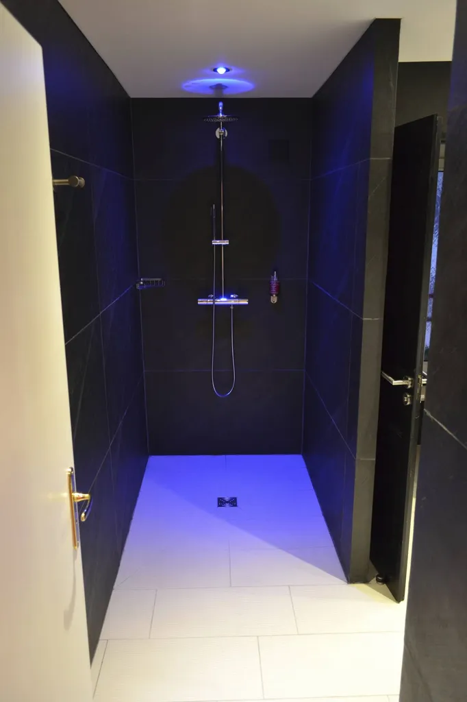 DOUCHE EN DECO PIERRE TERRE DU MONDE