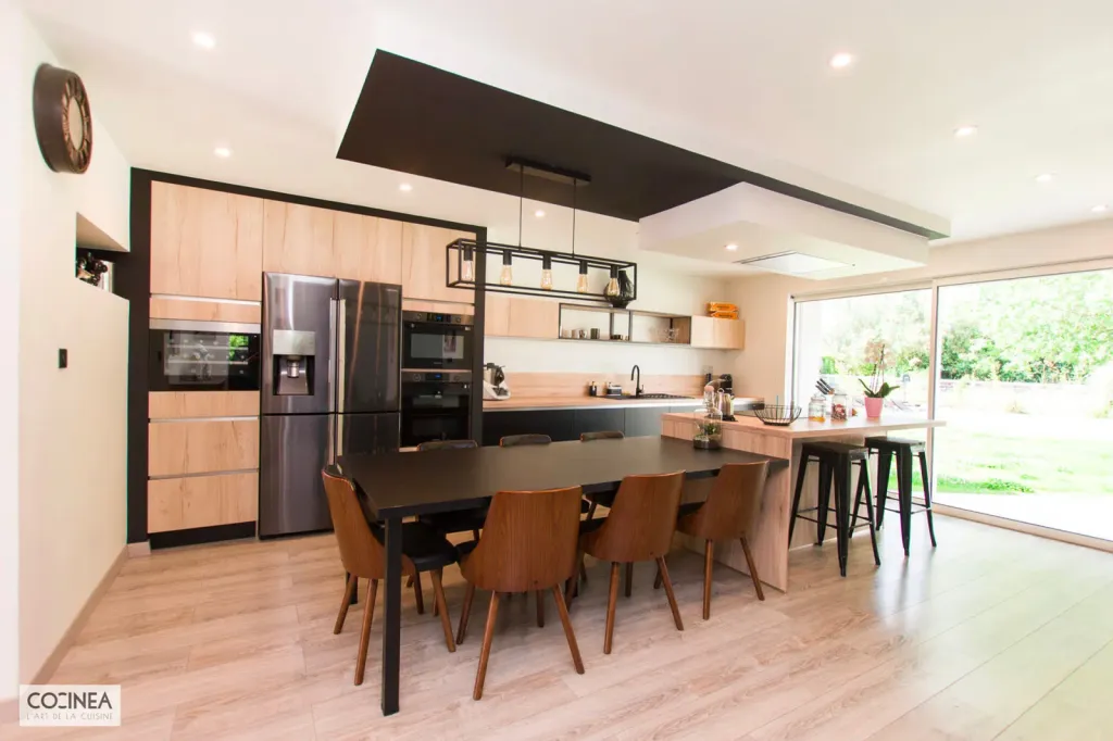 NOIR MAT ET CHÊNE SABLE