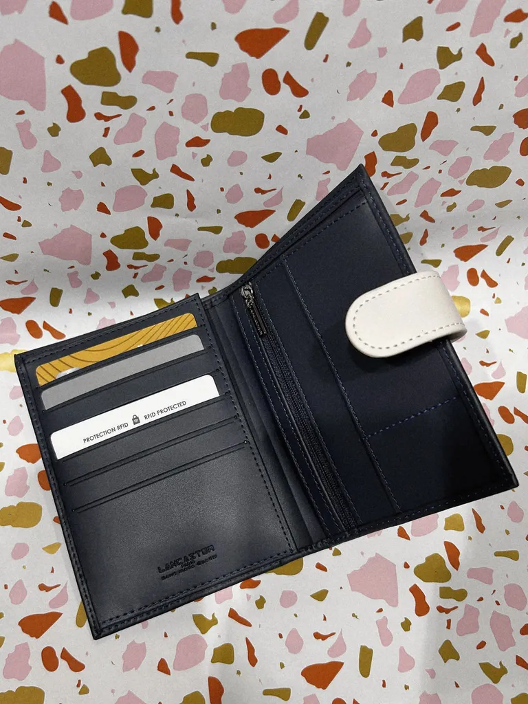 Portefeuille cuir pour femme Lancaster Paris disponible chez Evasion Eu