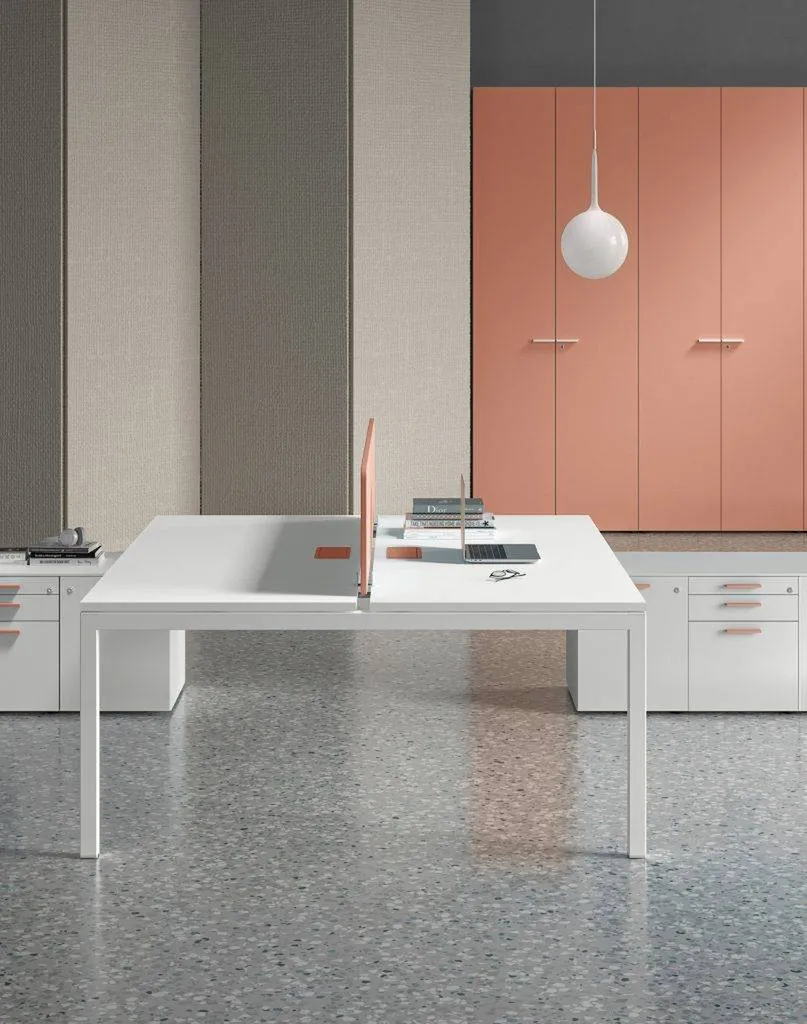 Meuble de bureau GATE design et fonctionnel à Nîmes