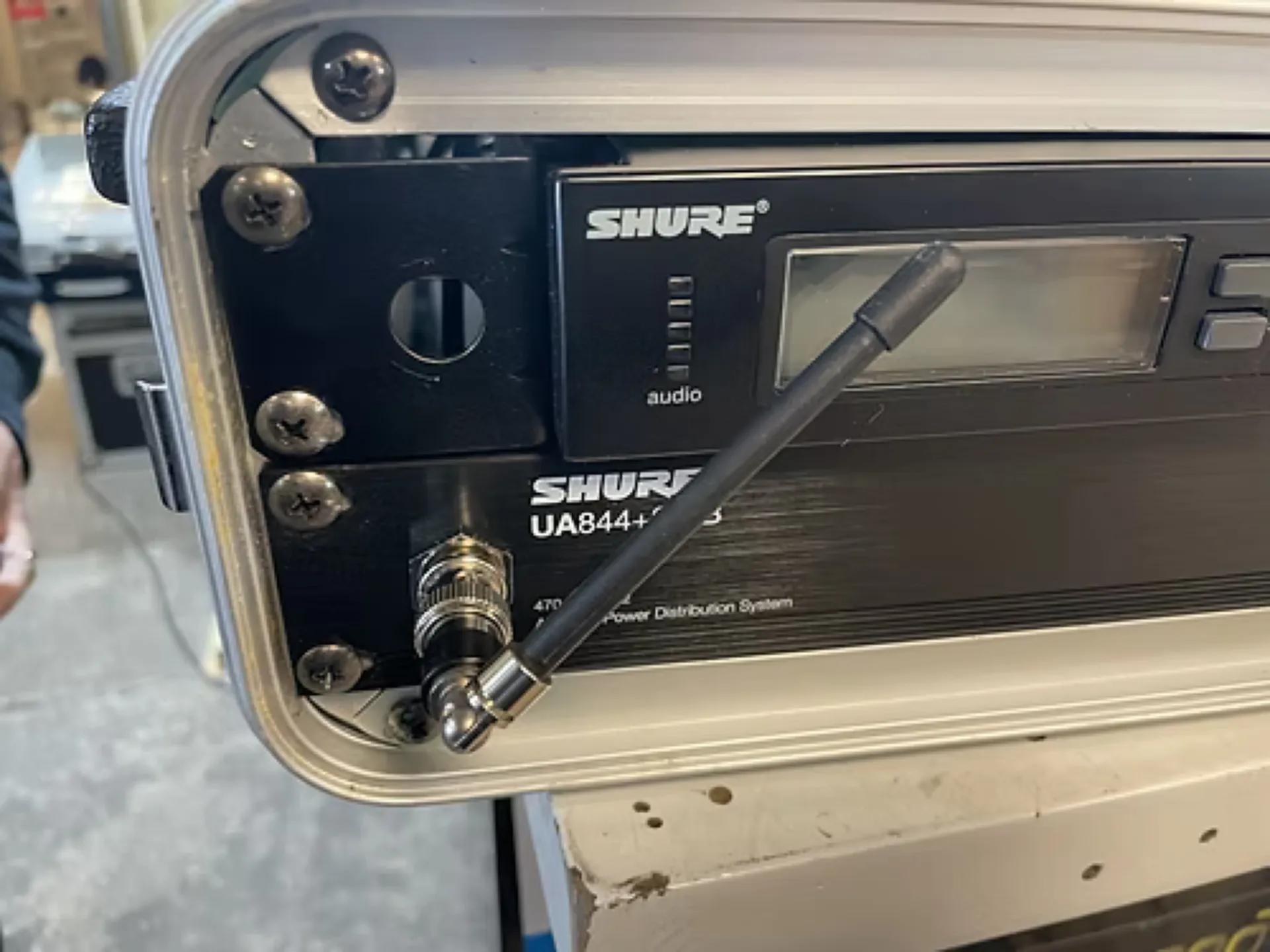 DOUBLE RECEPTEUR MICROS SHURE + 2 MICROS BETA58 + DISTRI