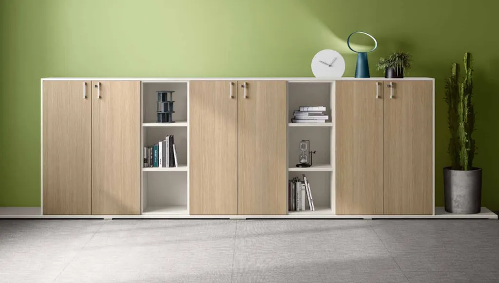 Meuble de Rangement Porte Battante avec colonnes ouvertes à Nîmes