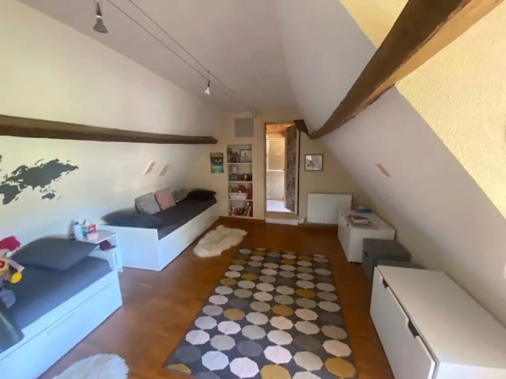 A vendre longère de 183 m² habitable édifiée sur un terrain de 800 m² sur la commune de ST PIERRE LES ELBEUF