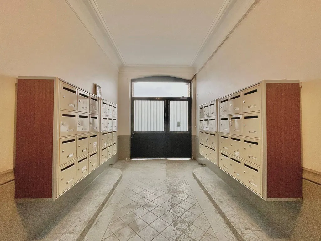 93400 Saint ouen 25 m² 2 Pièces