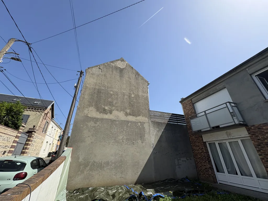Ravalement de façade sur une maison sanvicaise à Le Havre 76