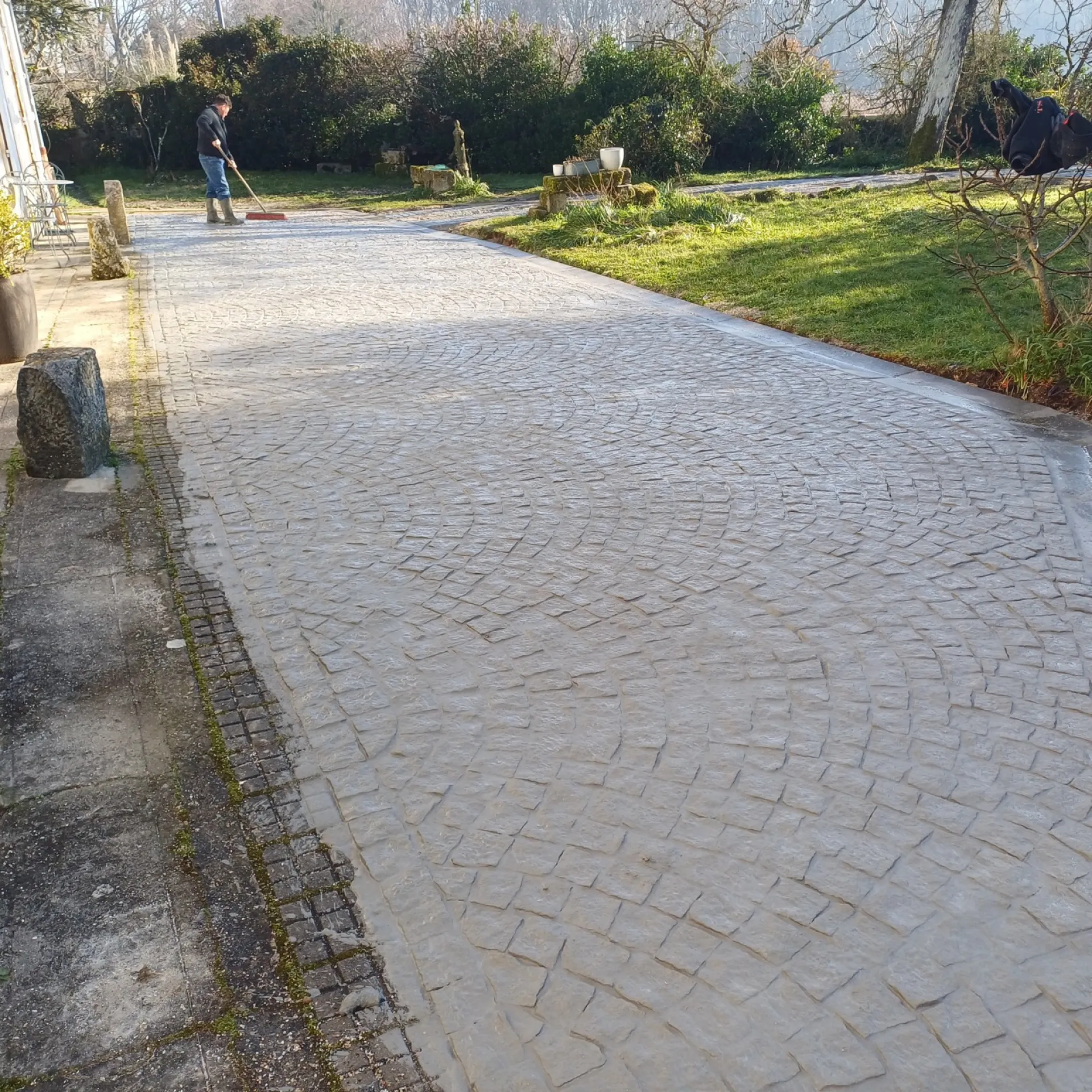 entreprise spécialiste de la pose de pavé en granit proche de Gradignan 