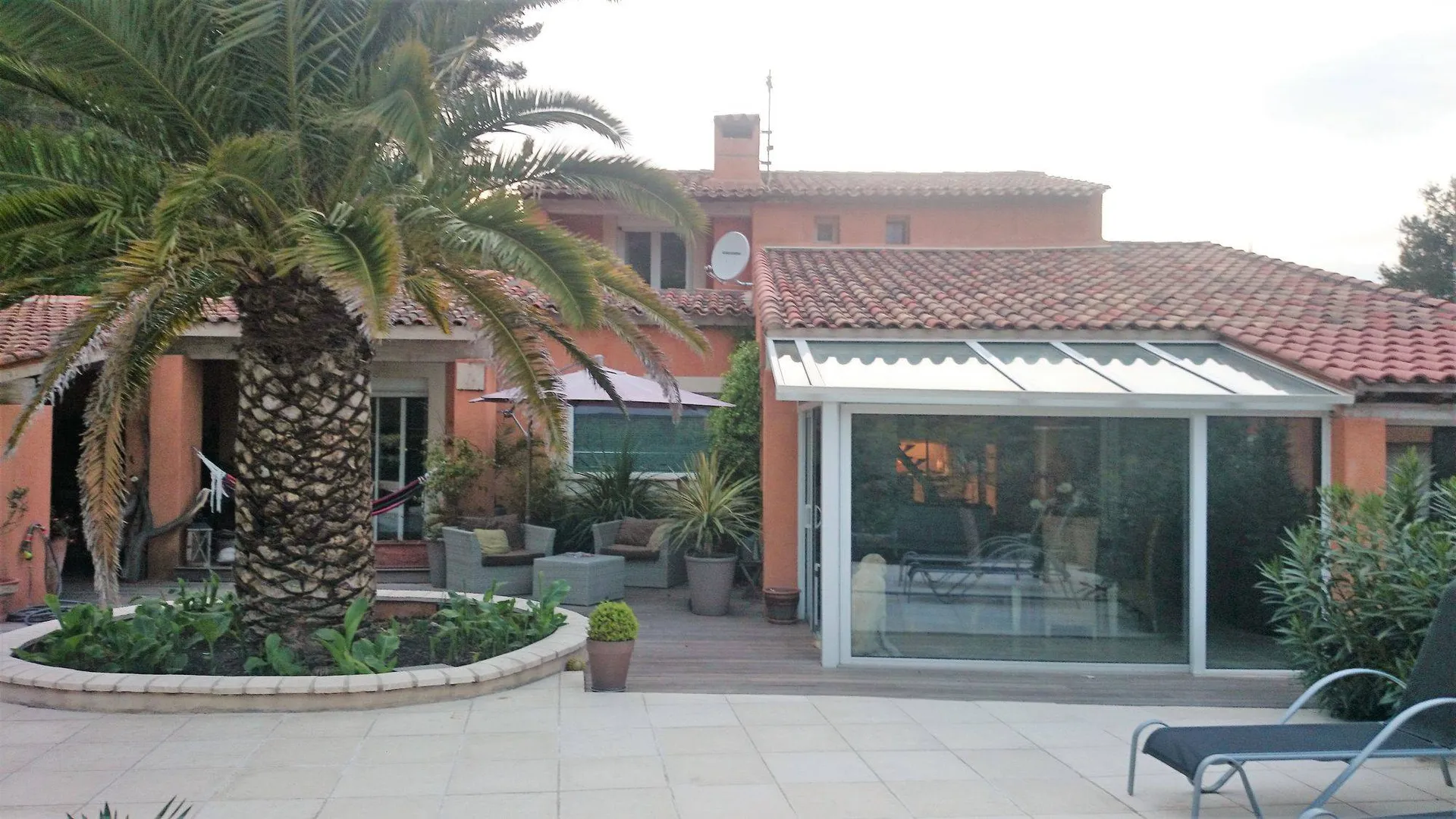 A vendre maison Roquefort La Bédoule au calme absolu, entièrement rénovée