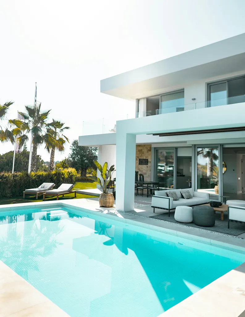 Construire votre piscine sur mesure avec un pisciniste expert à Marseille