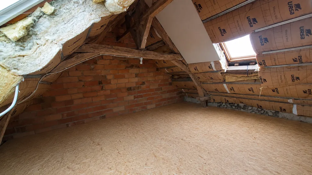 Maison rénovée avec une isolation performante offrant un meilleur confort en été comme en hiver et une réduction des consommations énergétiques.