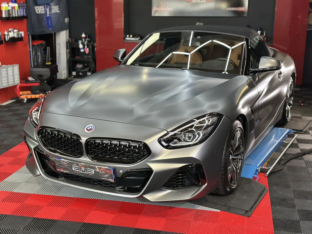 Traitement céramique Gyeon sur BMW Z4 Matte – EMB Detailing à Vaugneray (près de Lyon)