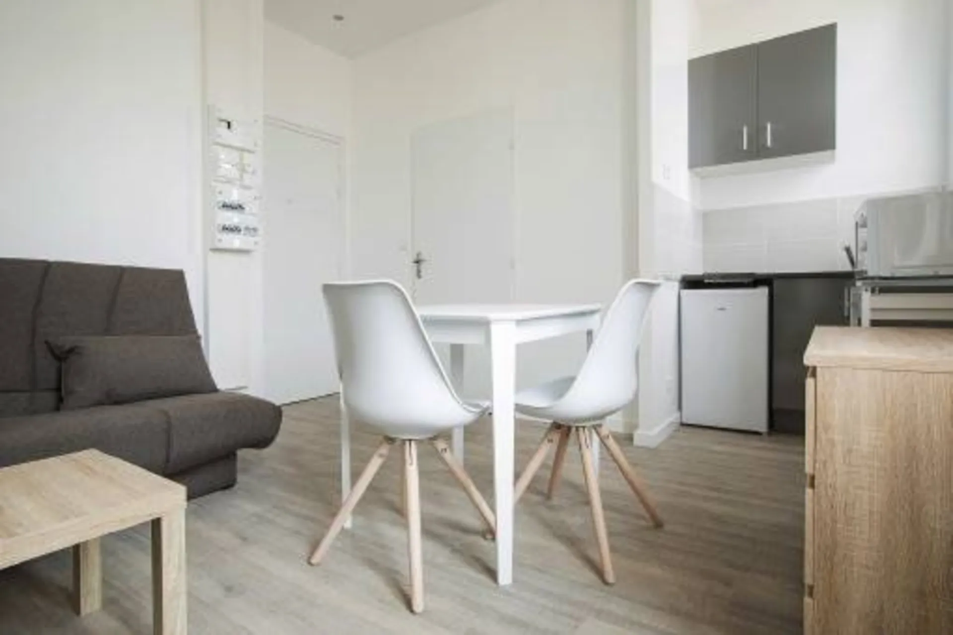 Appartement du studio au T2 entièrement rénovés dans la résidence le 127 proche du quartier Saint-Louis à Lyon 7ème