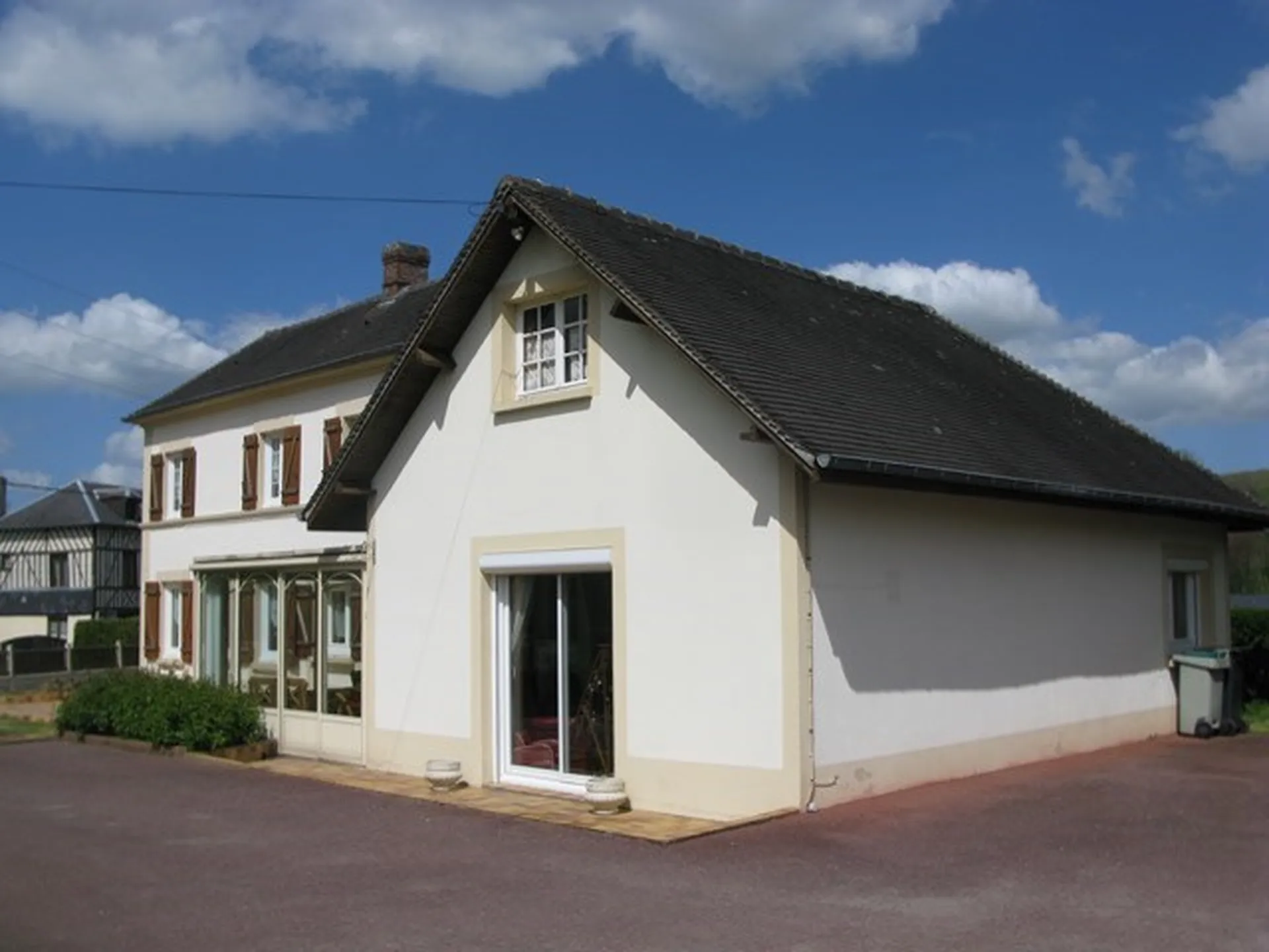 MAISON NORMANDE Proche CORMEILLES, Eure 27