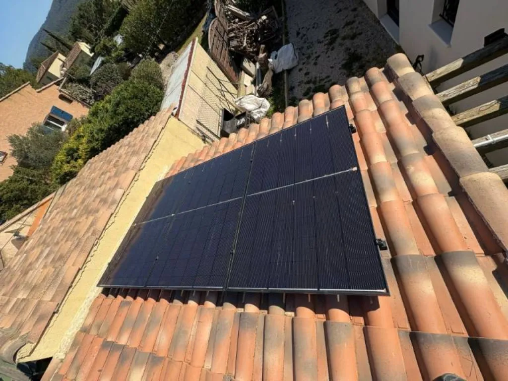 Devis gratuit pour votre projet de panneaux solaires dans votre maison à Cuges les Pins