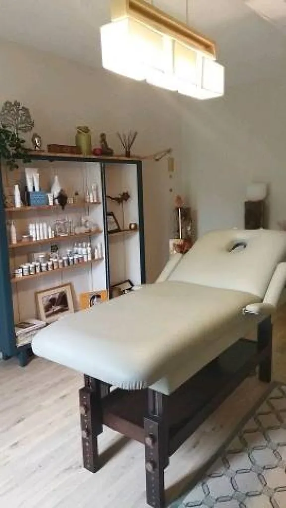 Rénovation d’une table d’esthéticienne proche de bordeaux