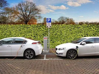 Réaliser la pose de bornes de recharge pour voiture électrique vers Salon de Provence