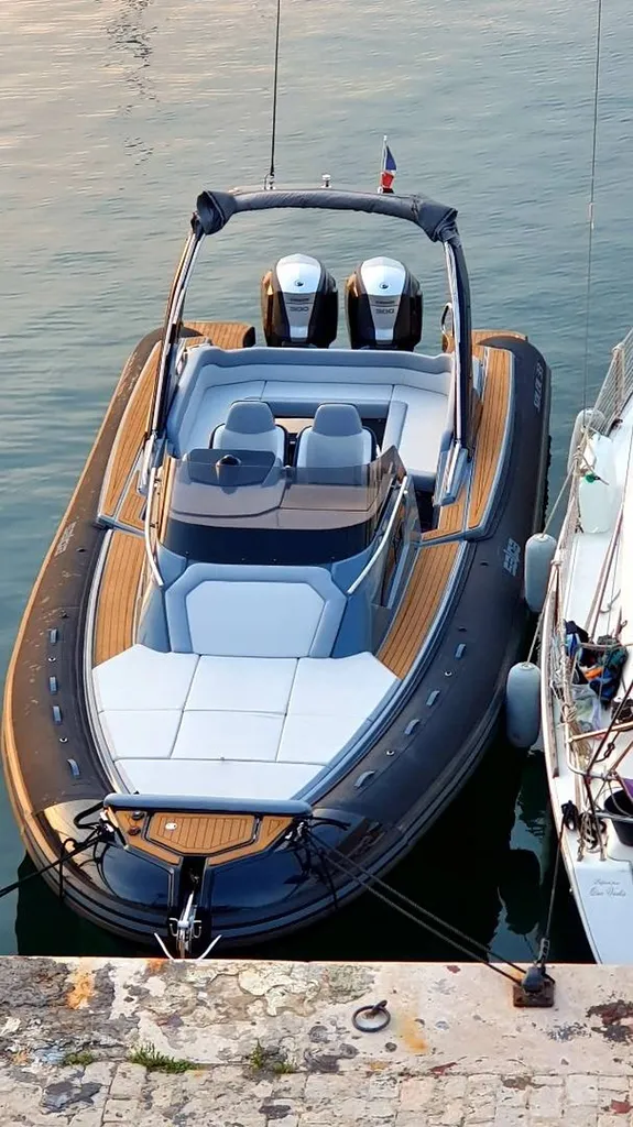 Bateau semi-rigide Salpa Soleil 33 en vente à Bandol