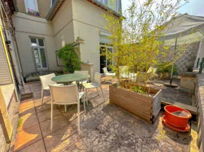 À vendre appartement  avec terrasse plus appartement  annexe