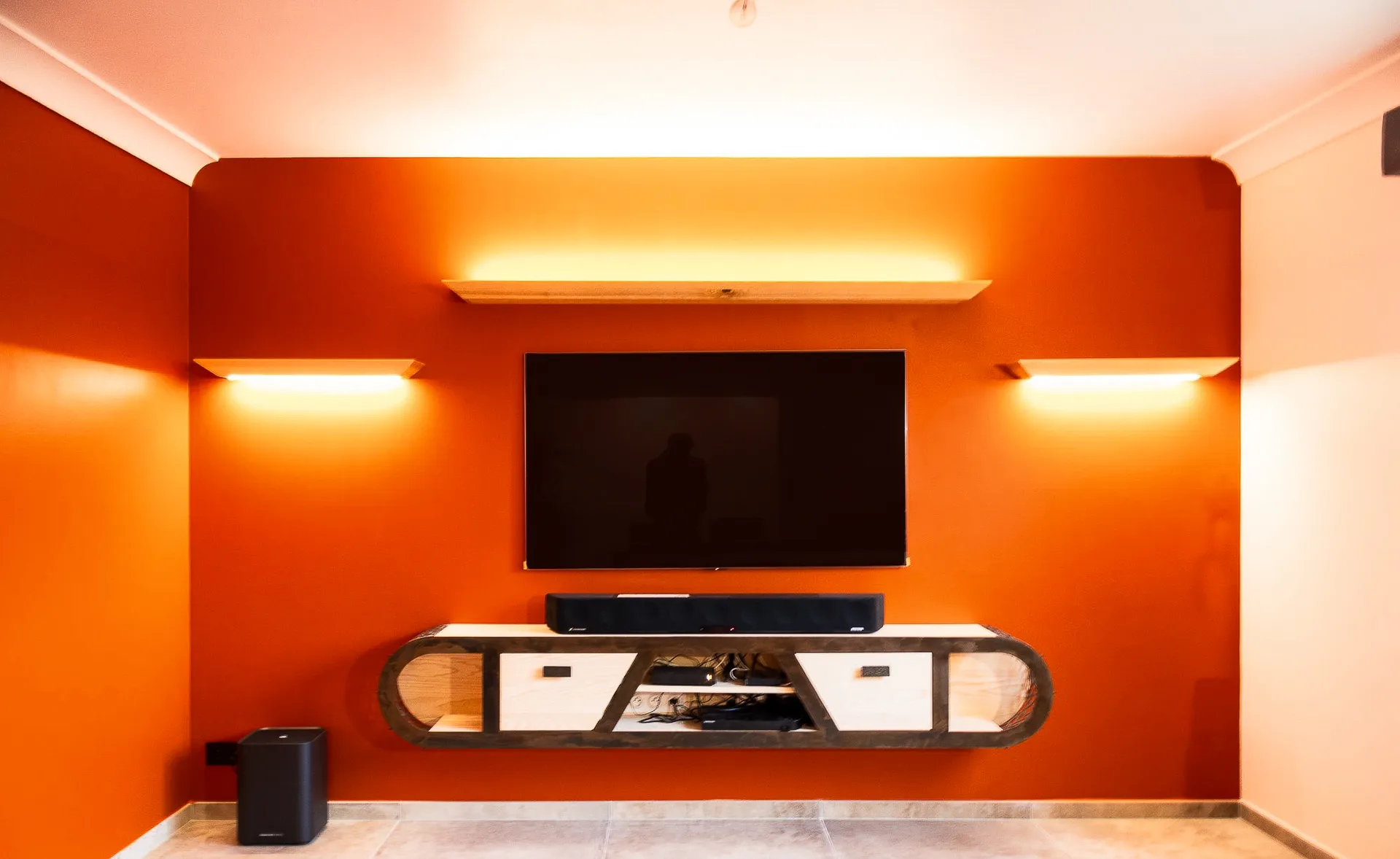 Meuble TV avec rangements sur mesure à Lavilledieu près de Aubenas en Ardèche