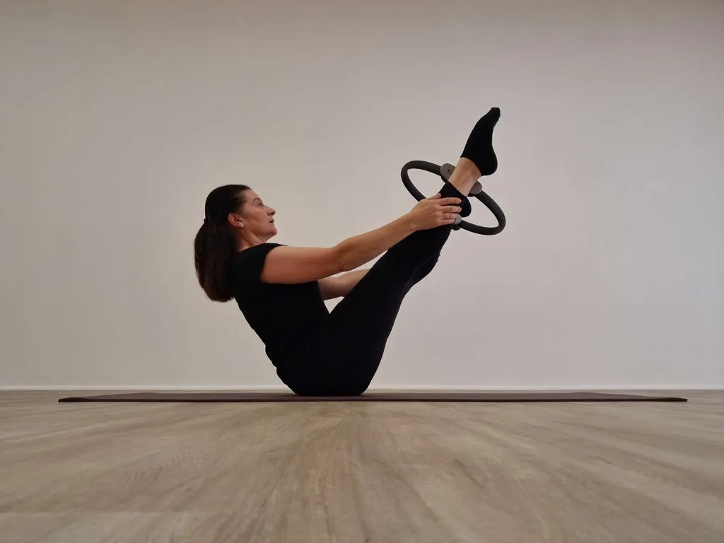 Pilates pour renforcer les muscles profonds améliorer la posture et tonifier le corps durablement grâce à des exercices ciblés et adaptés à Pessac