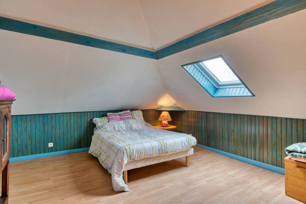 A vendre Parc arboré et paysagé : un cadre idyllique pour des moments inoubliables en famille.