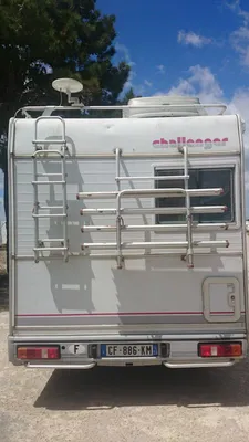 CHALLENGER 120 MOINS DE 6 M A SALON DE PROVENCE 13300