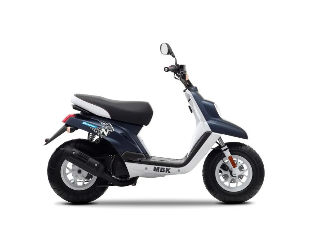Scooter neuf MBK Booster spirit 10 pouces Naked