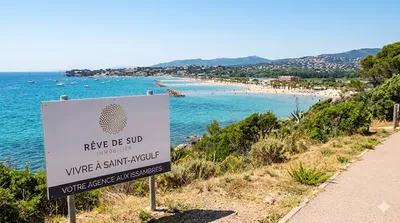 Vivre à Saint-Aygulf : Le parfait équilibre entre nature sauvage et douceur de vivre