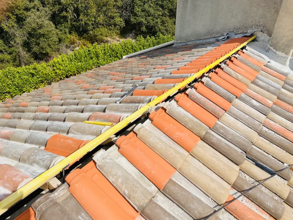 pose de lisse pour faitage sur gardanne