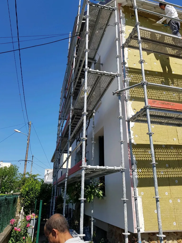 Isolation des murs par l'extérieur en laine de roche à 78400 Chatou