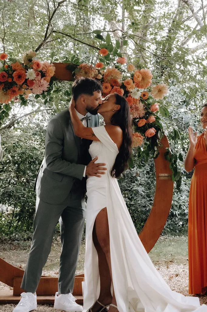 Camille et Simon : Un mariage coloré et festif au Domaine de Mahourat en Gironde - Les Mariages de Mademoiselle L - Angel's Lovers