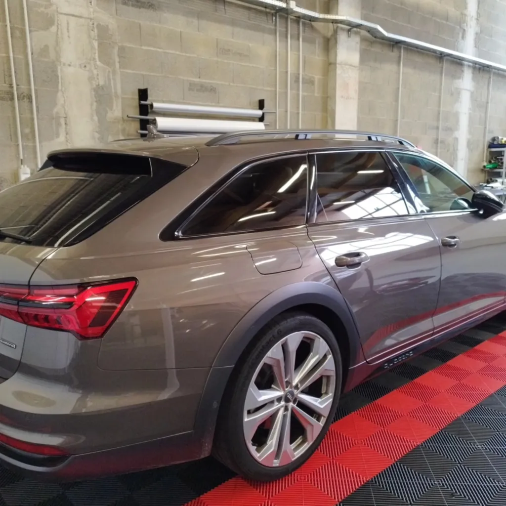 Pose de vitres teintées 5% Solar Screen Panthera 295C sur 3/4 arrière Audi A6 Allroad à Clermont-Ferrand
