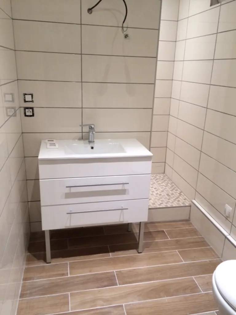 Rénovation d'une salle de bain à Grans 13450