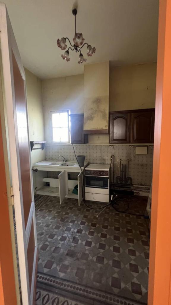 Vendue Charmante échoppe double à rénover Bordeaux Caudéran 