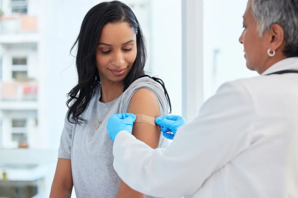 Pharmacie pour réaliser des vaccins et rappels contre la grippe ou la Covid proche de Terres-de-Caux 76