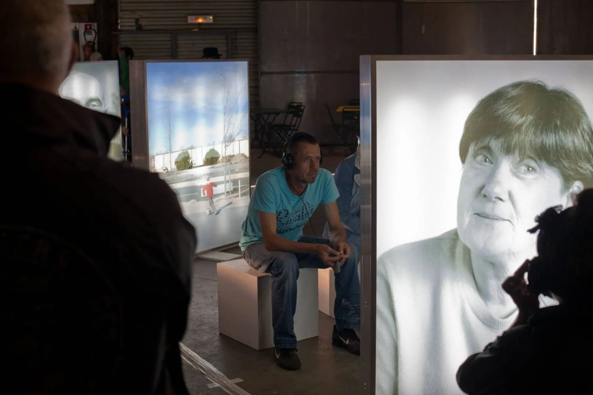 Light box cadre jonc lumineux exposition à Lyon