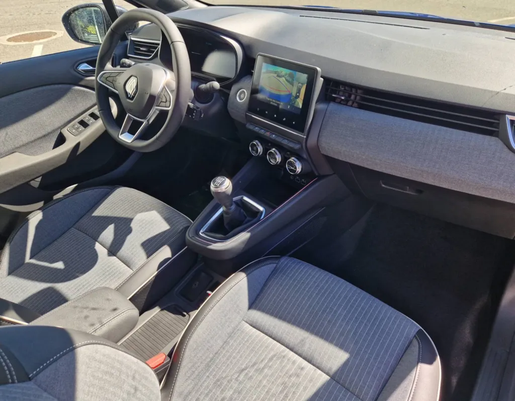 NOUVELLE RENAULT CLIO TCE 90 TECHNO CAMERA 360° OCCASION PRES DE TOULOUSE EN OCCITANIE