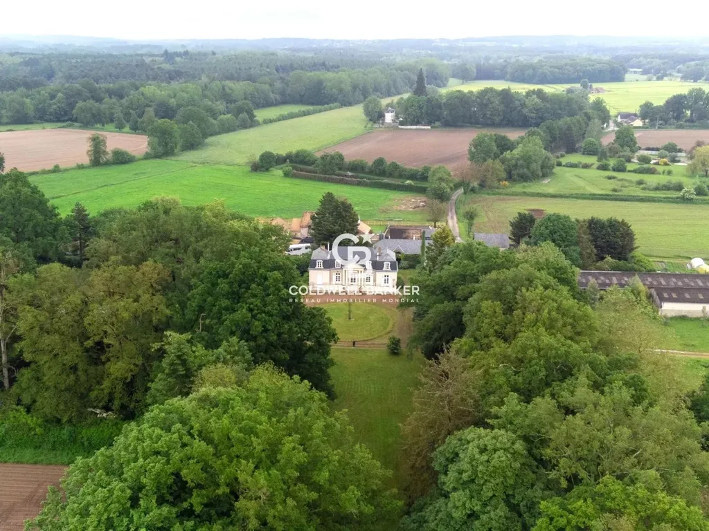 château à vendre pour chambres d'hôte ou résidence principale en sarthe proche du mans