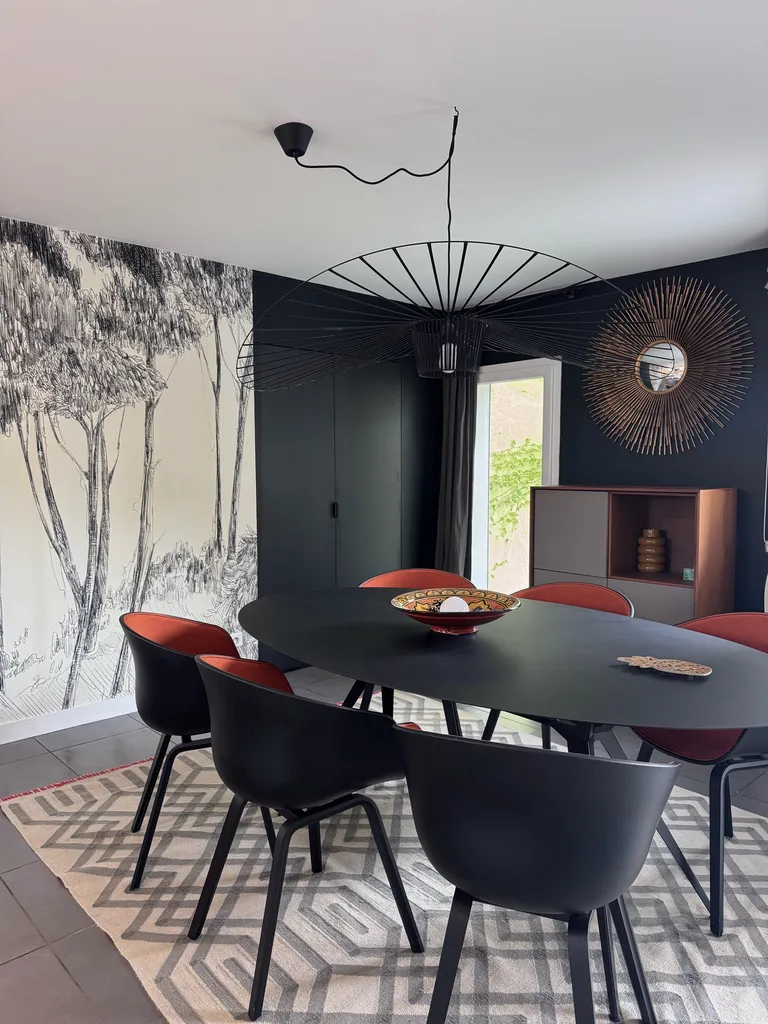 Salon : Pose d’un papier peint panoramique à Bordeaux Cauderan 