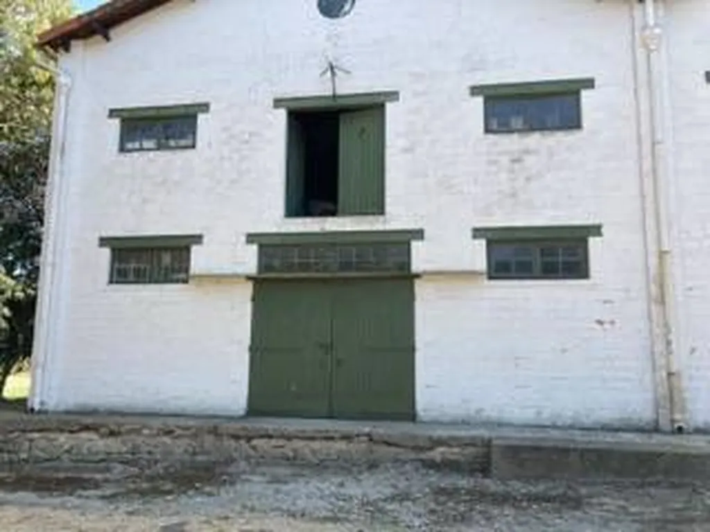 DEBARRAS D'UNE GRANGE