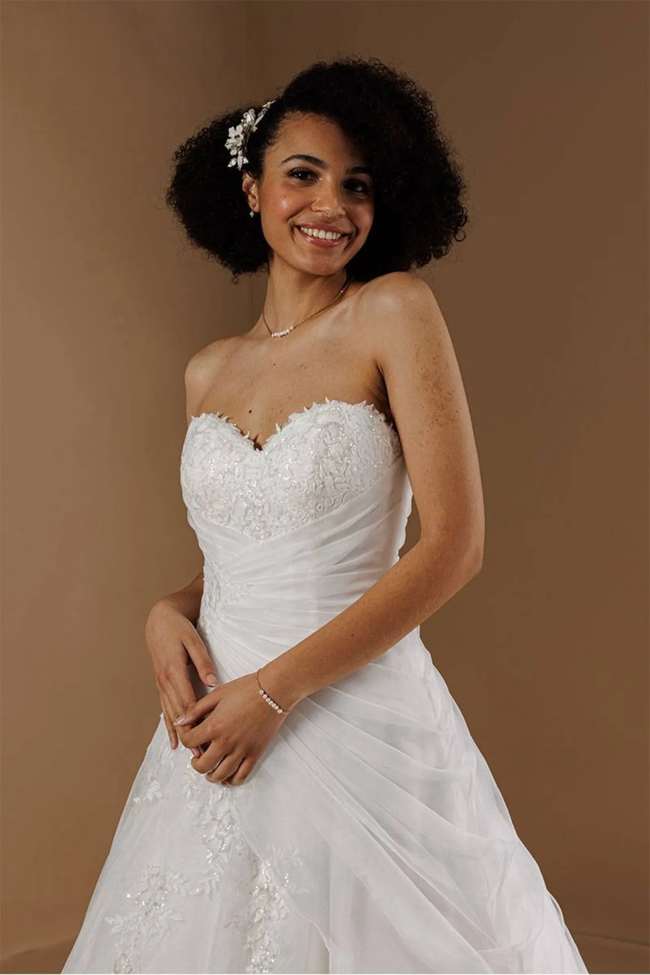 Robe de mariée sobre proche Marignane 