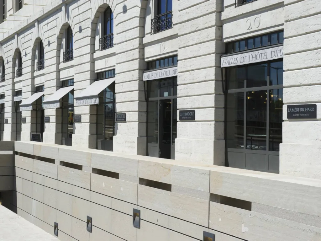Halles Grand Hôtel-Dieu