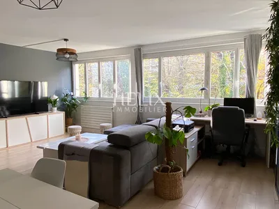 Le Pecq 4 pièces 2 chambres avec balcon plein sud et à proximité du futur coeur de ville