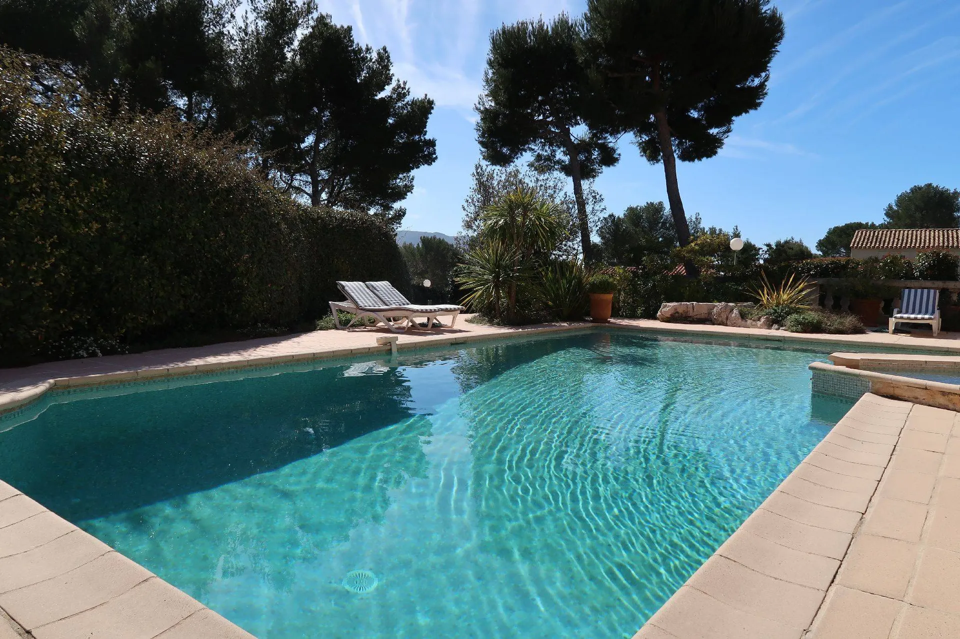 Maison à l'achat à Cassis avec piscine