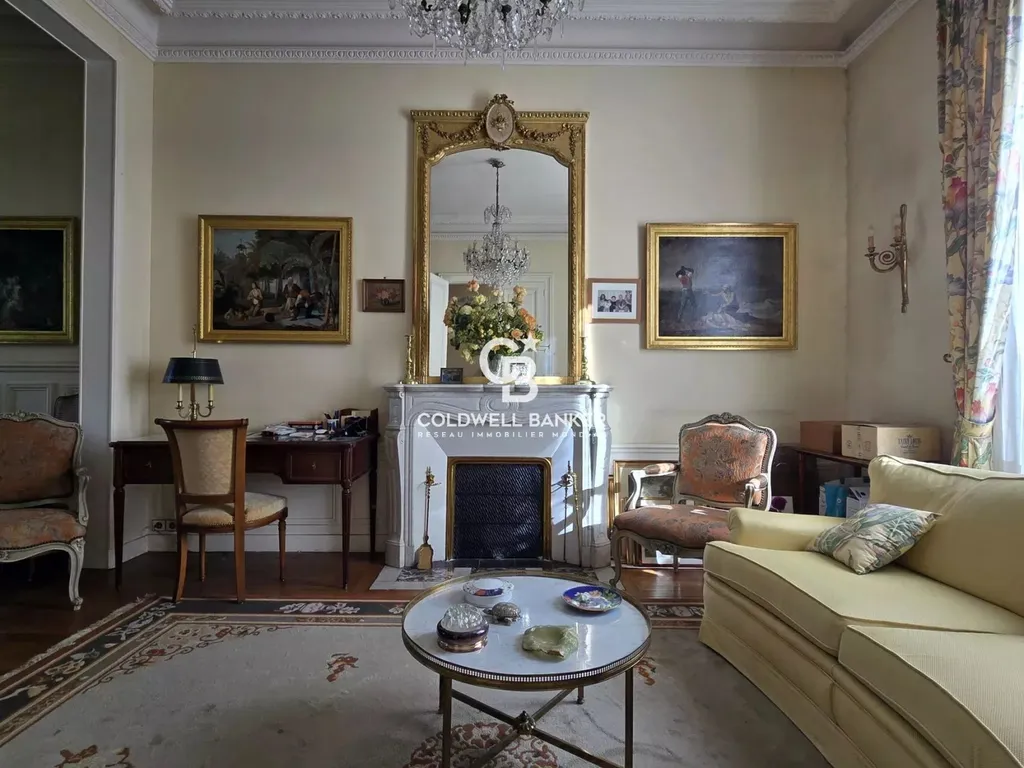 acheter une maison avec des éléments anciens à vendre au mans