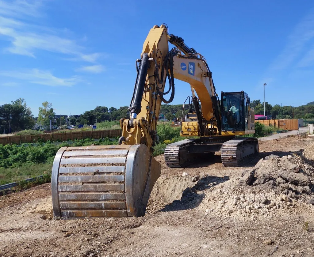 Sondages environnementaux réalisés près de Biot avant les travaux de terrassement.
