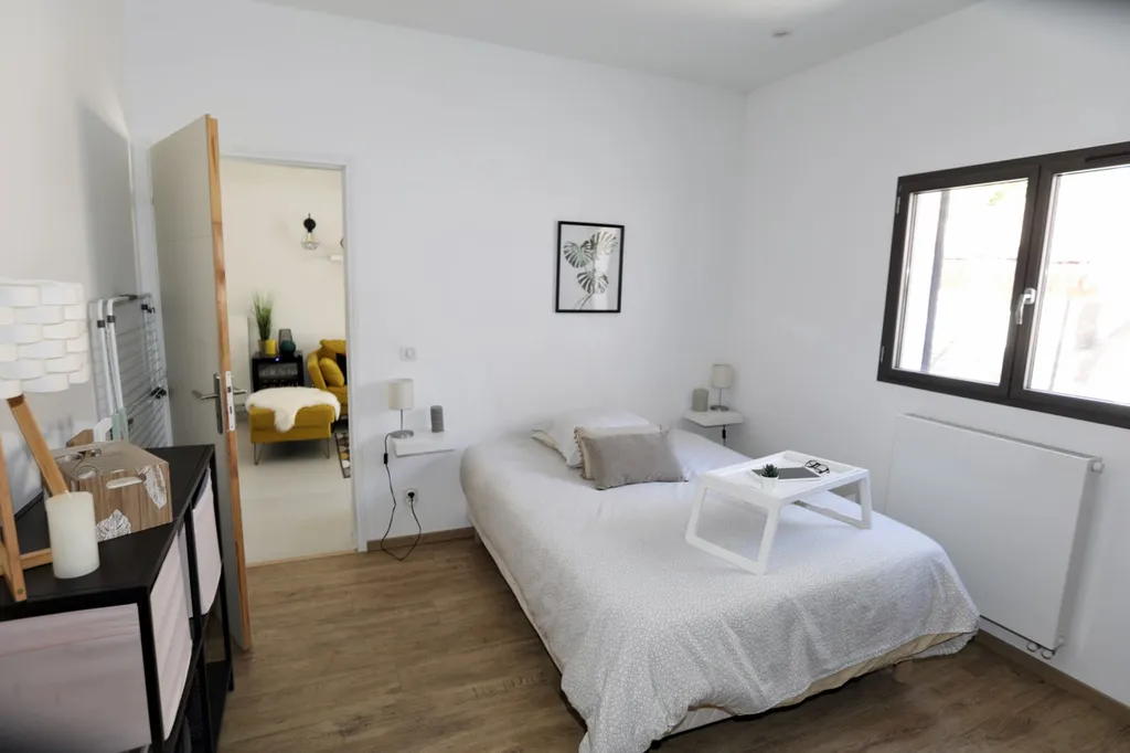 Saumane-de-Vaucluse, maison contemporaine avec magnifique vue   