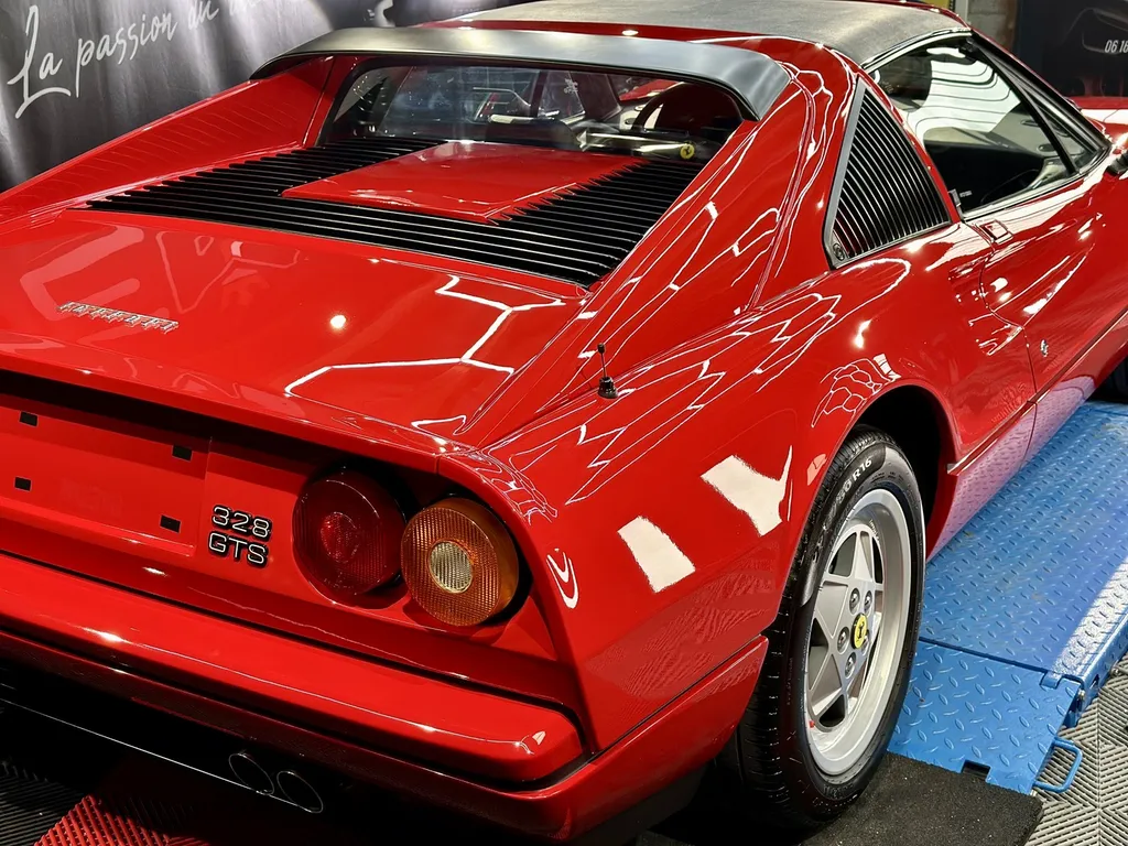 Traitement céramique lyon polissage carrosserie DETAILING Ferrari 328 GTS