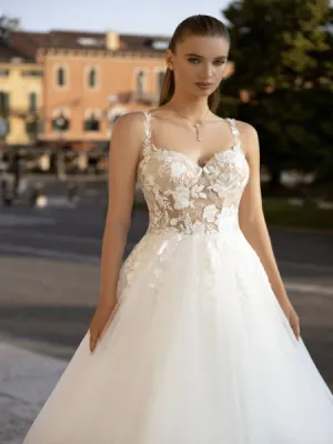 robe de mariée dentelle  à nimer